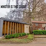 Minster Garden House