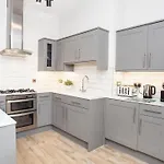 Bedford Mews Apartment