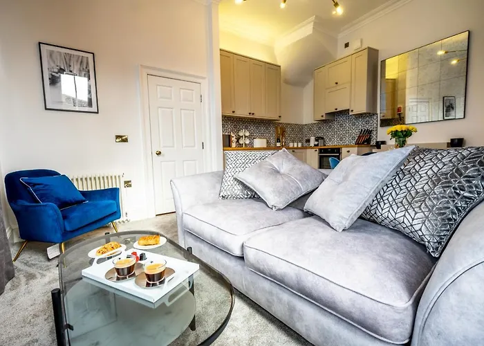5 Rowntree House