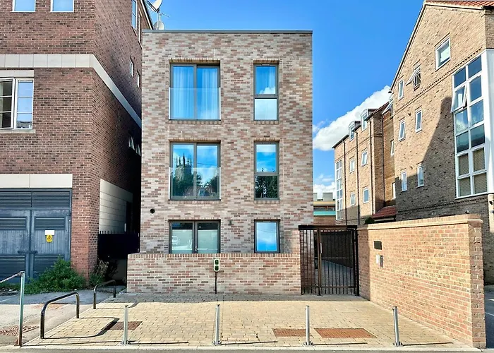 Bootham Row Suite No 8