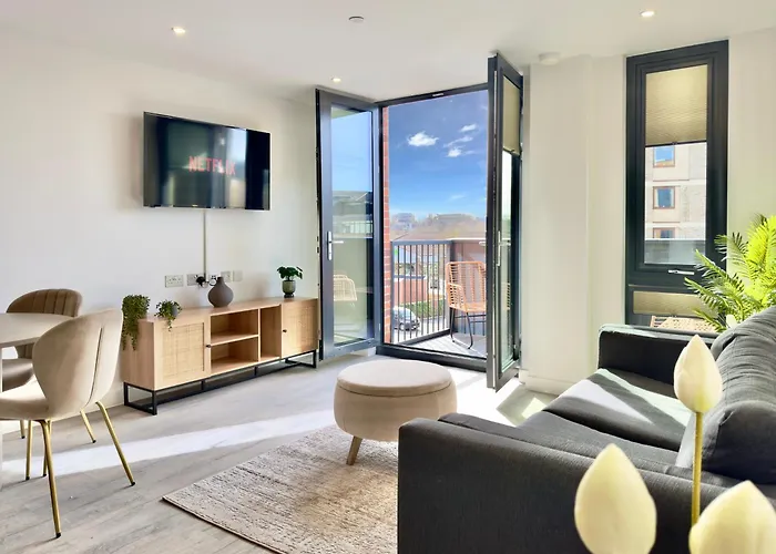 City Style Apartment 36 With Free Secure Parking