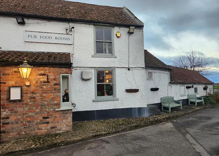 Red Lion Inn & Motel