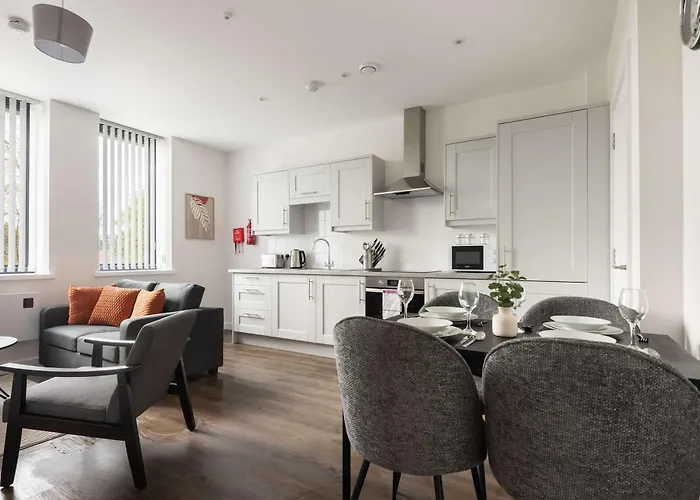 Modern 1 Bedroom Apartment In York With Parking