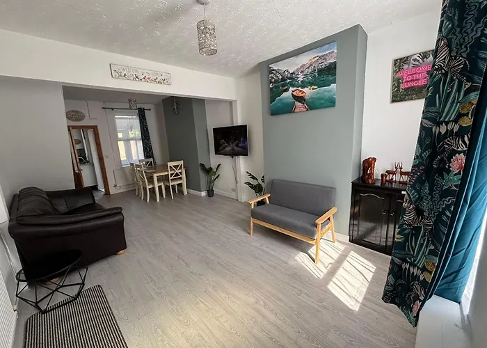 York Hideout - York Centre & Free Parking
