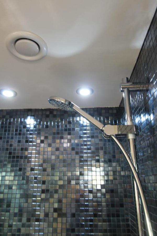 Tower Bed & Breakfast 4*