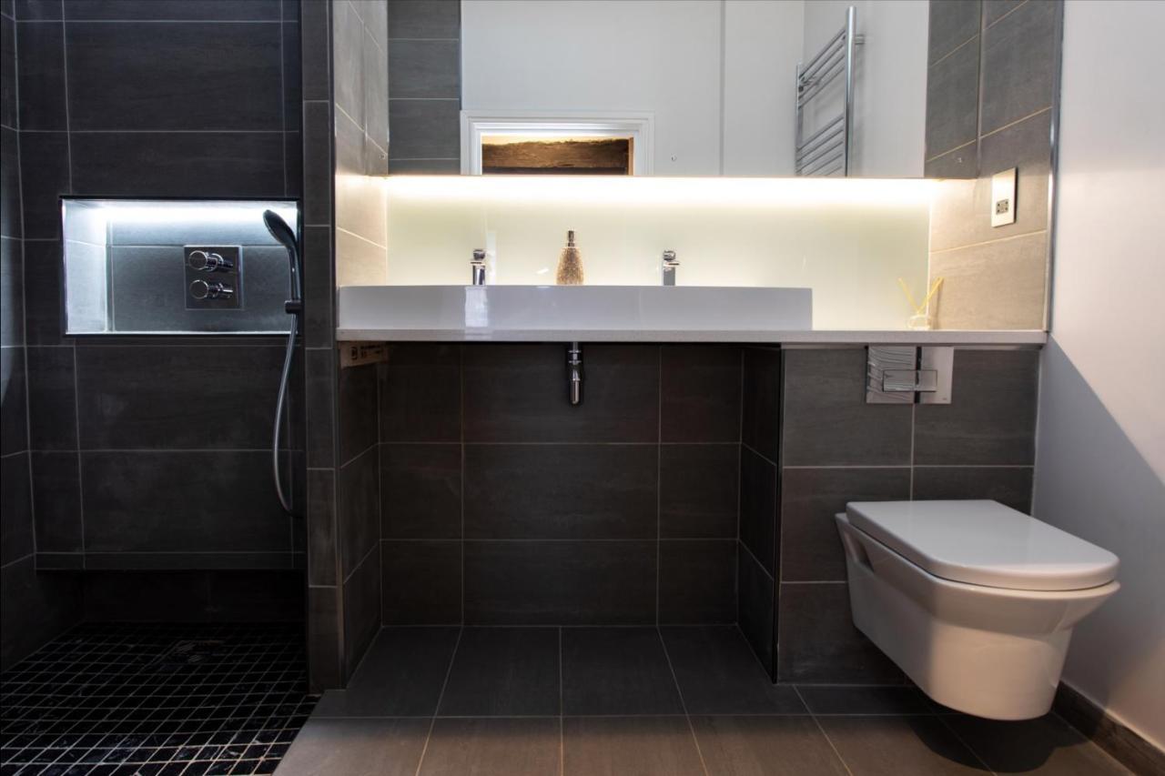 The Vanguard - Private Guest house 4*