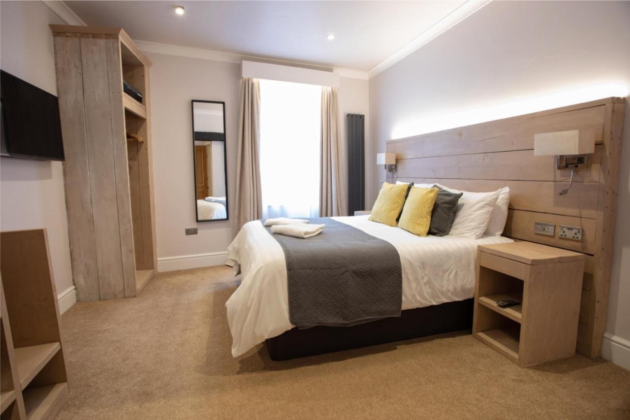 The Vanguard - Private Guest house