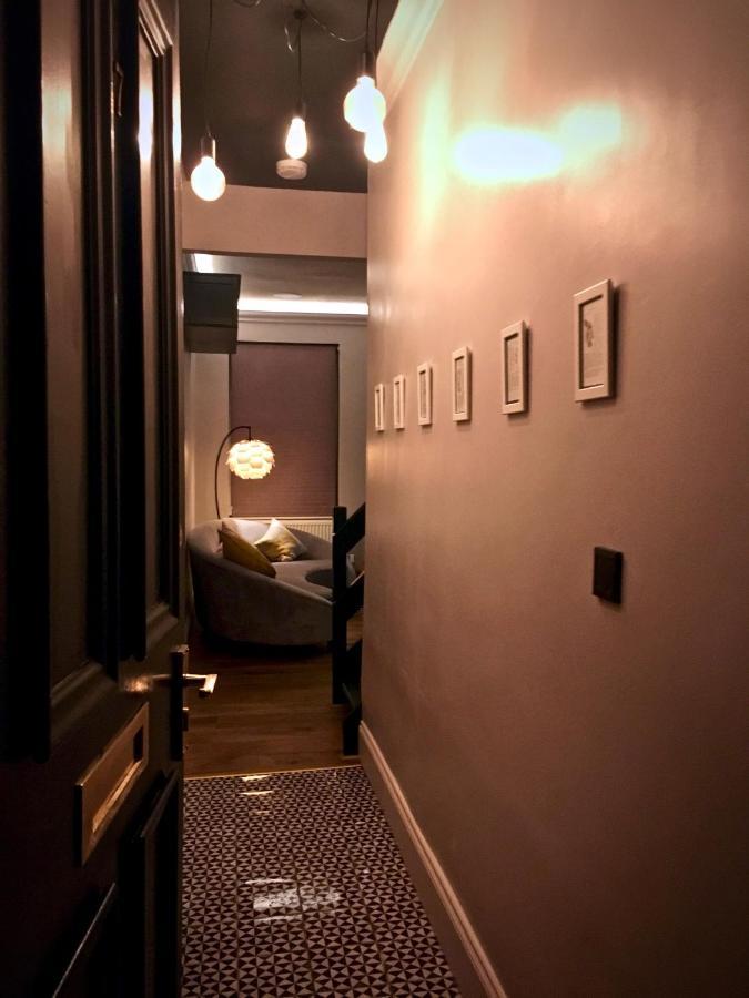 The Smart 27 * York
