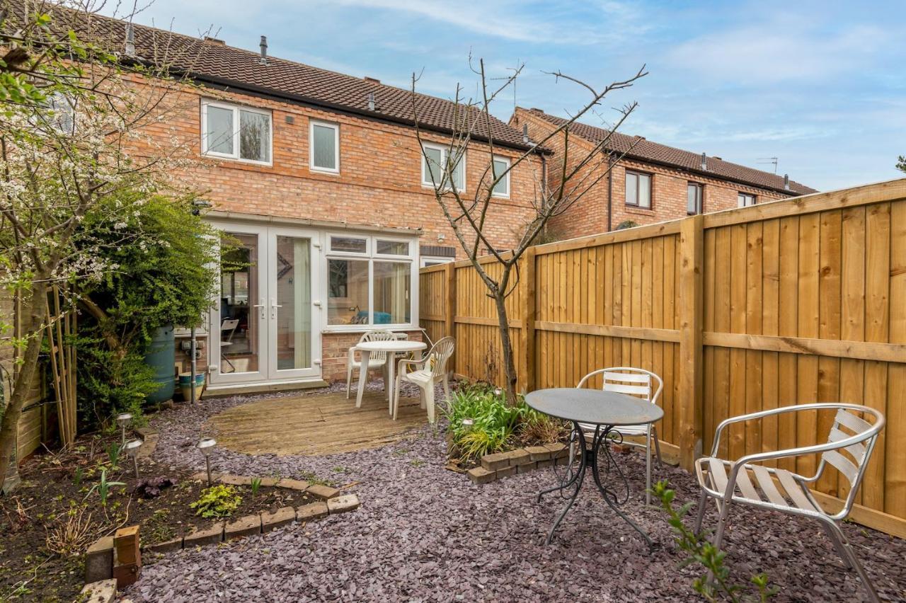 Pass The Keys Spacious Townhouse With 900 Mbps Wifi And Parking * York
