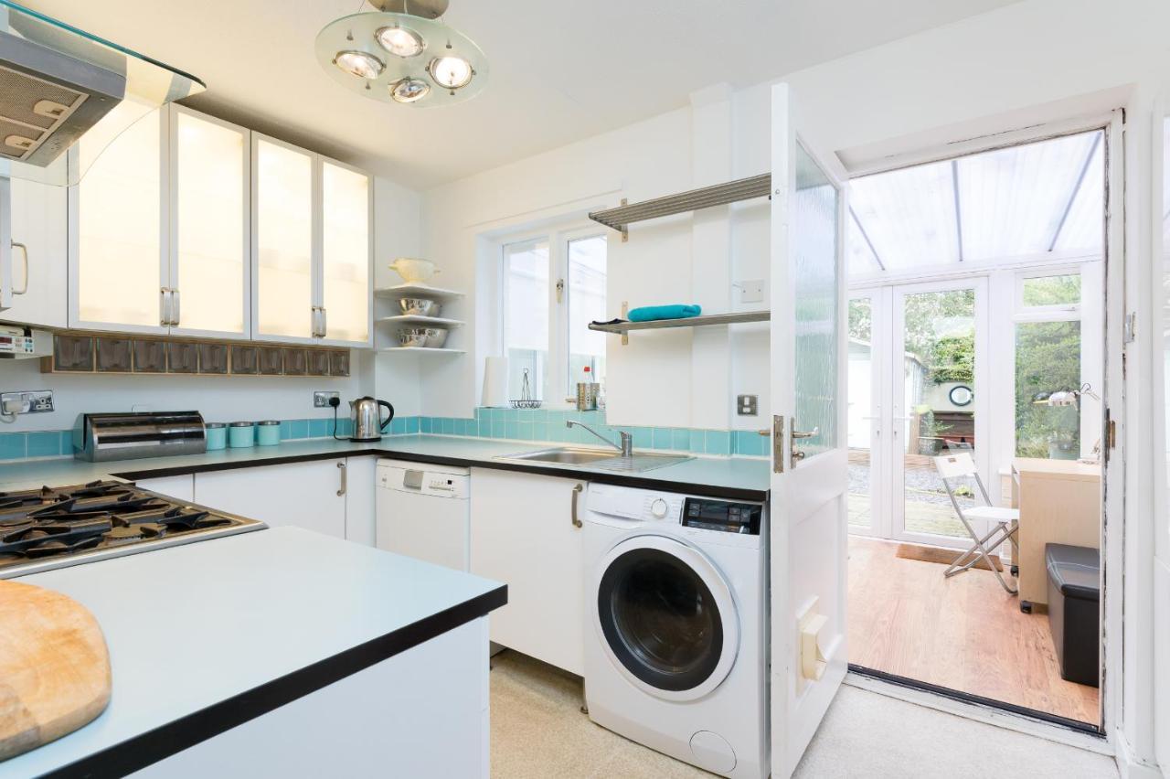 Holiday home Pass The Keys Spacious Townhouse With 900 Mbps Wifi And Parking *