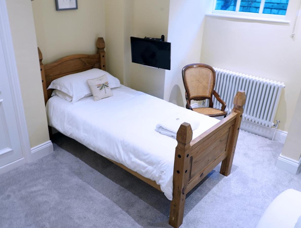 23 St Mary's 4*