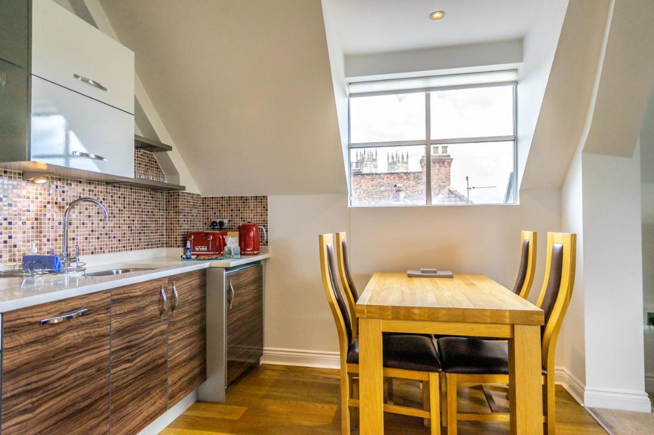 7 Aspire Apartment *