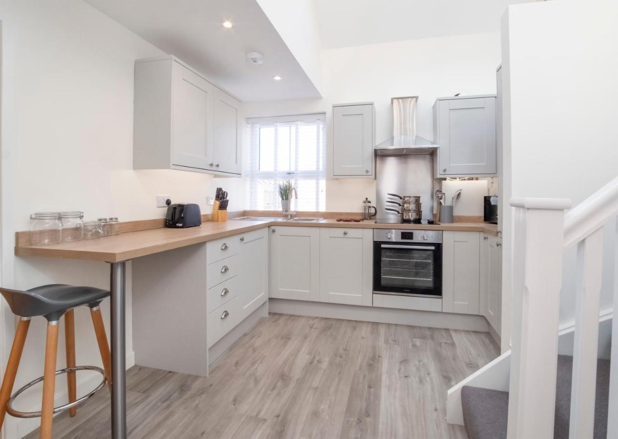 Apartment Livingstone Street With Free Parking York