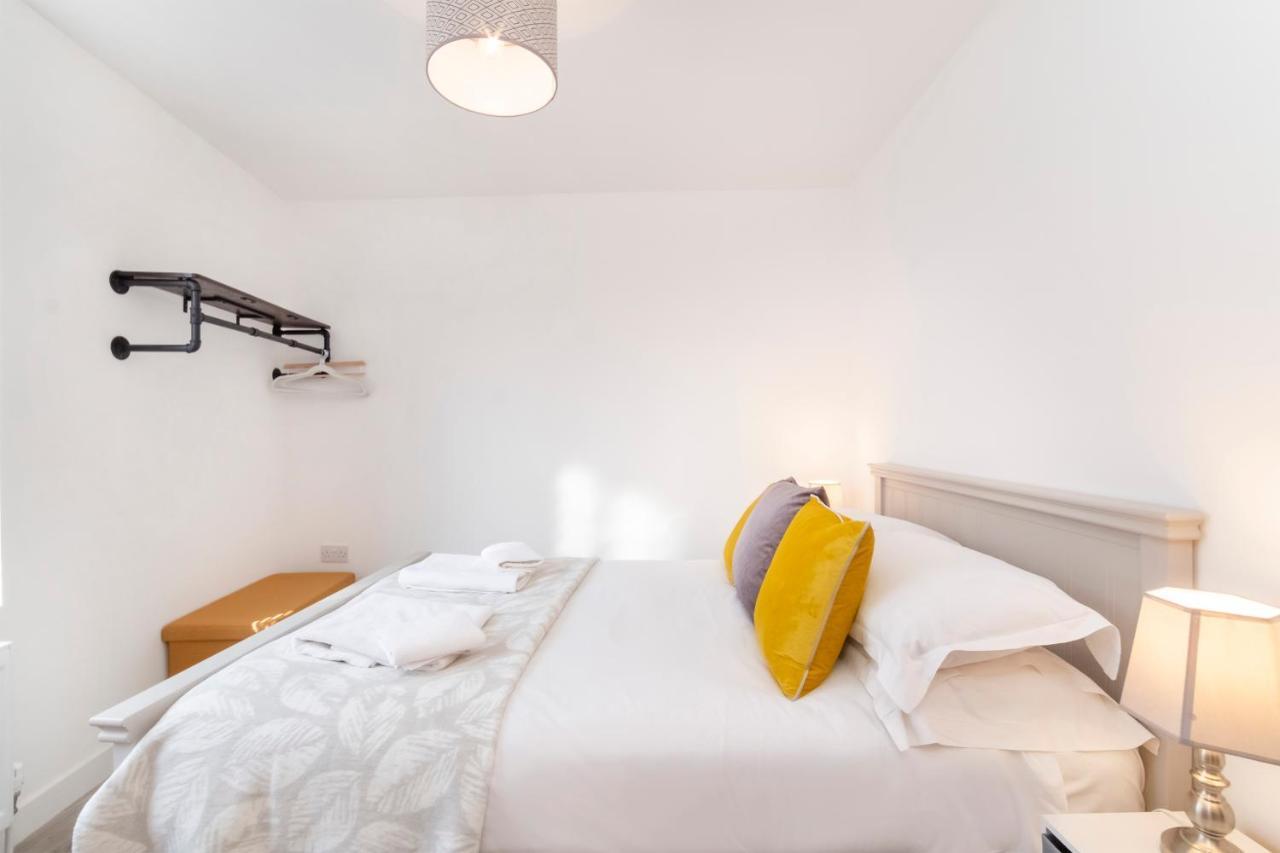 Livingstone Street With Free Parking Apartment *