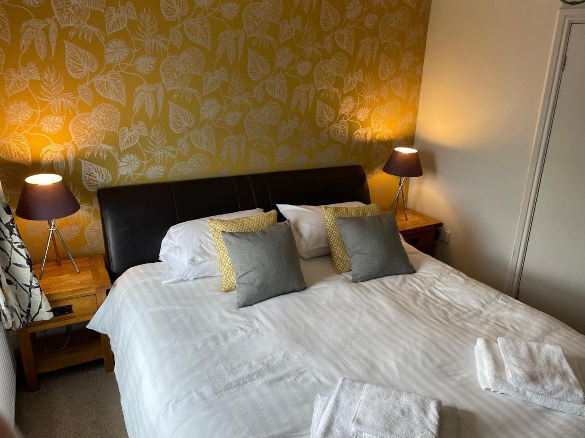 Inn The White Swan Deighton *