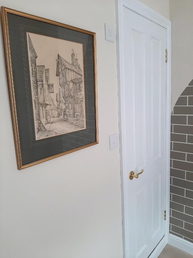 Salisbury - Free Parking Guest house York