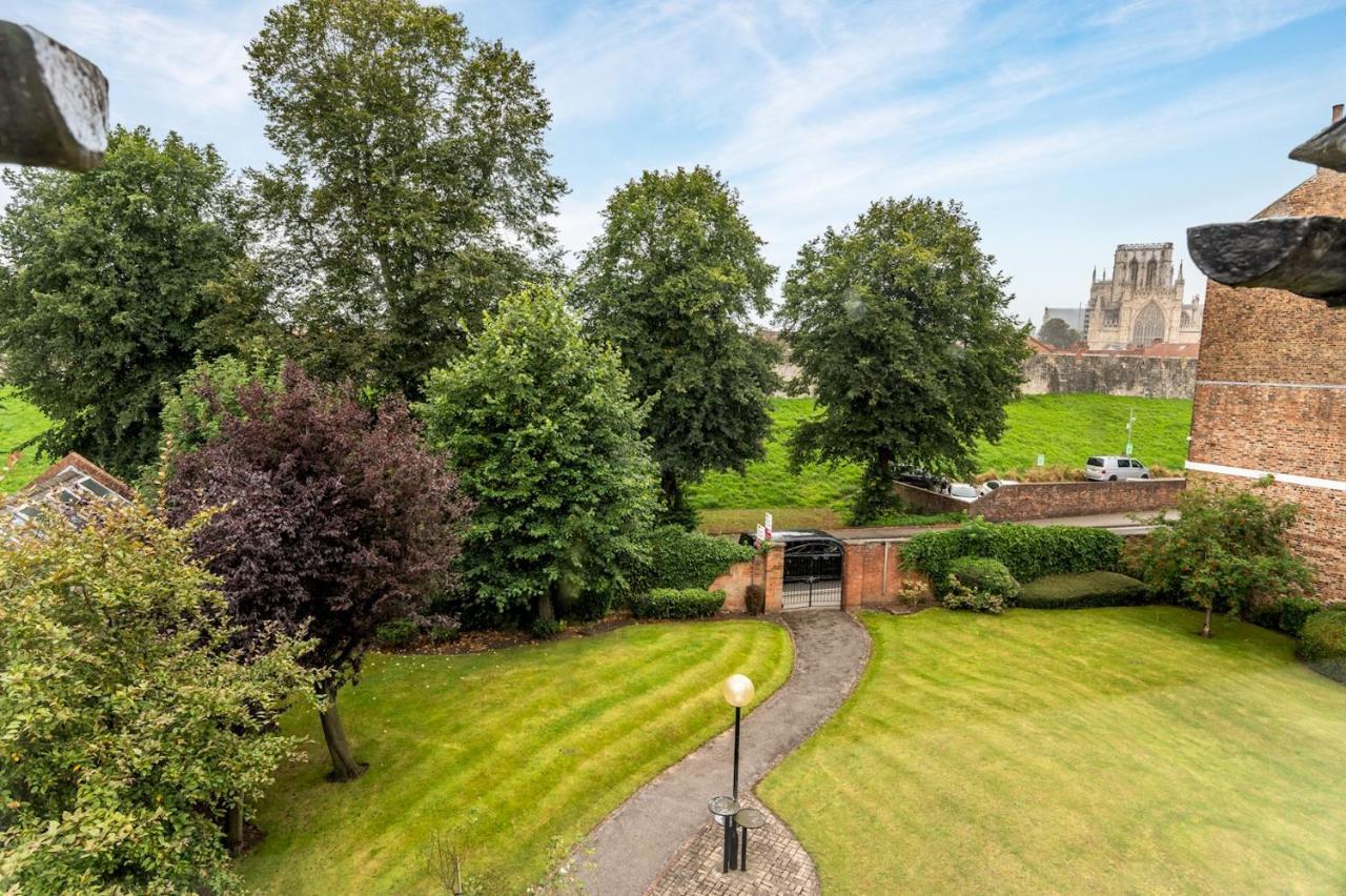 Stylish With Minster Views I Pass The Keys * York