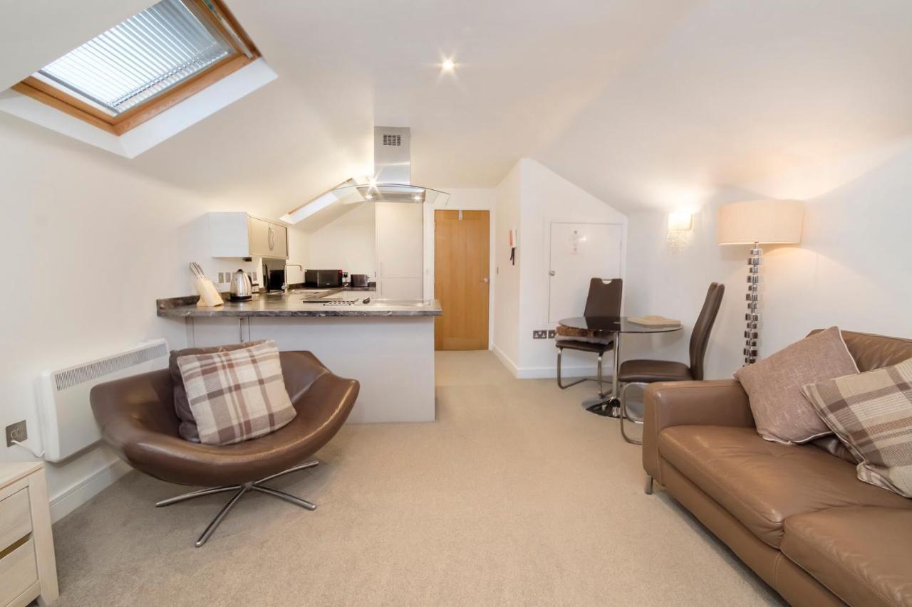 - Reubens Court Apartment *