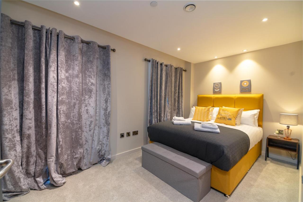 Apartment Entire 2 Bed - Free Parking - No. 15 - The Cosy Collection Ltd *