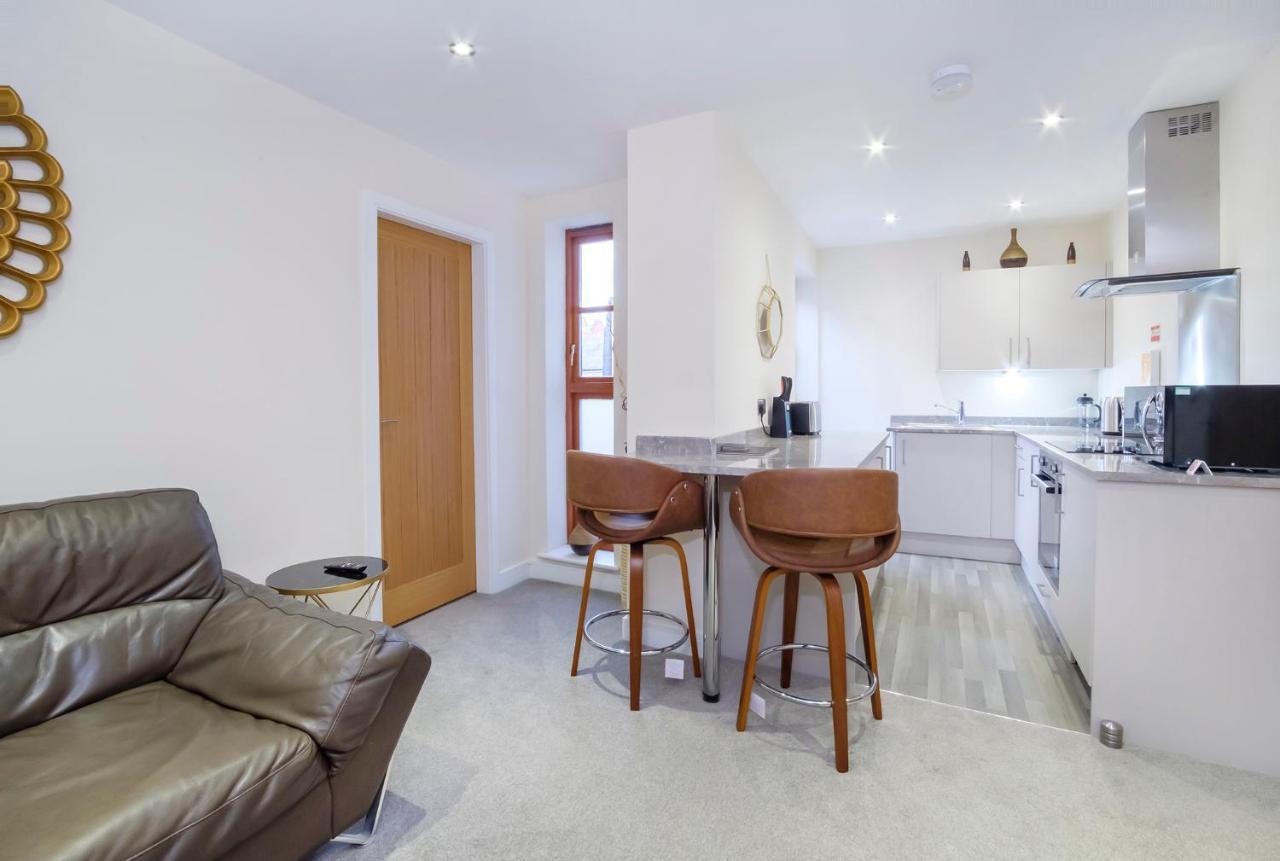 - Reubens Court