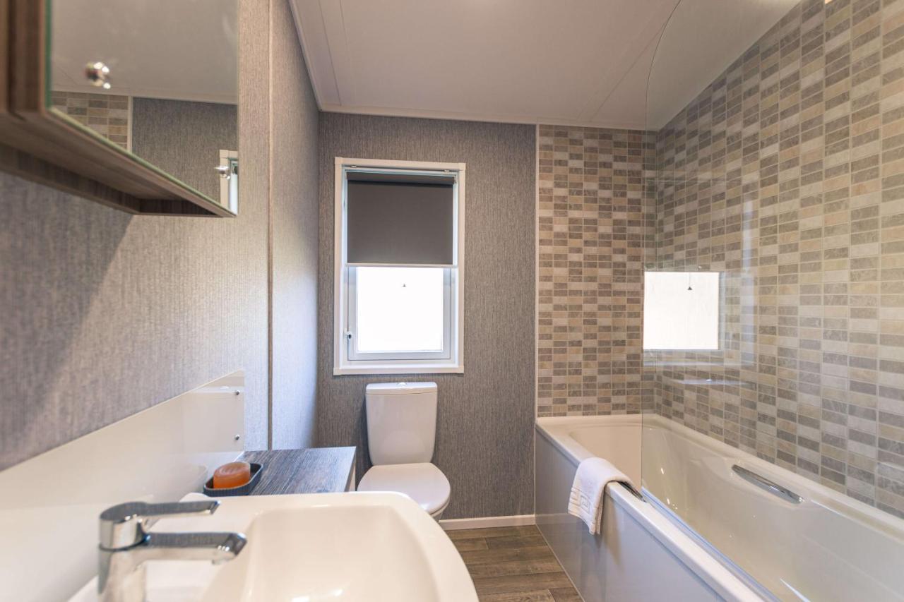 Holiday home Audley With Hot Tub *