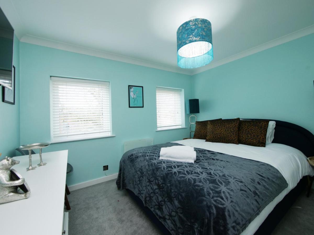 Holiday home Forget-me-not House 3 Bed In Centre - Free Parking