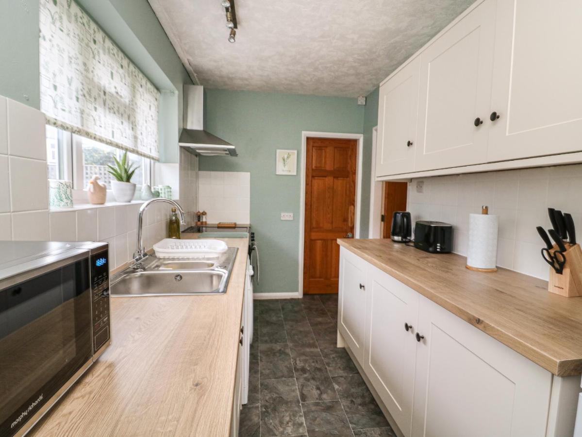 Cornerways, 8 North Lane Holiday home York