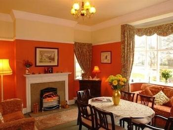 Midway Guest house
