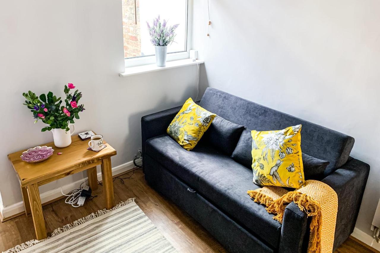 The Knavesmire - Quaint Victorian With Free Parking Holiday home York