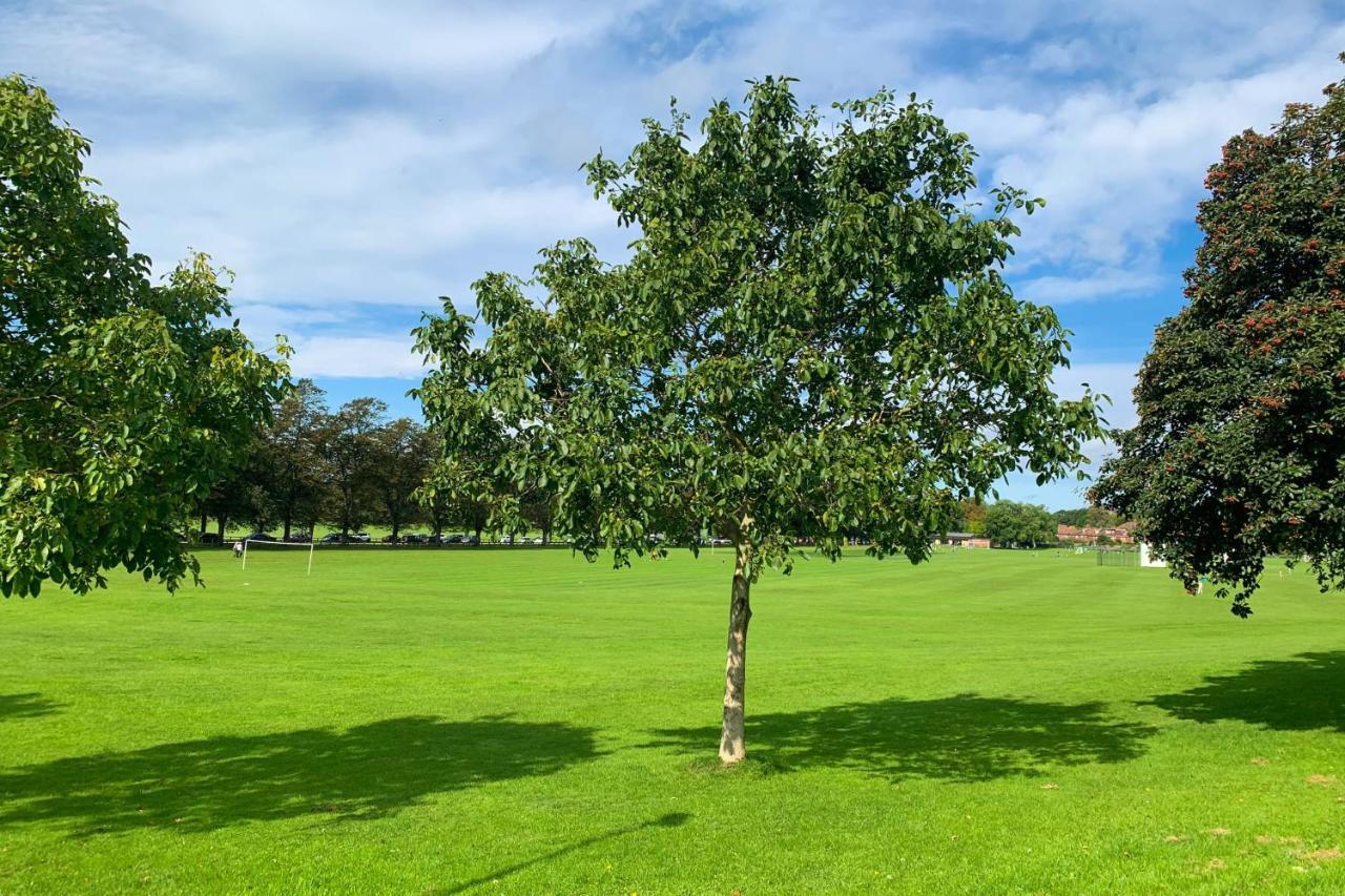 The Knavesmire - Quaint Victorian With Free Parking *