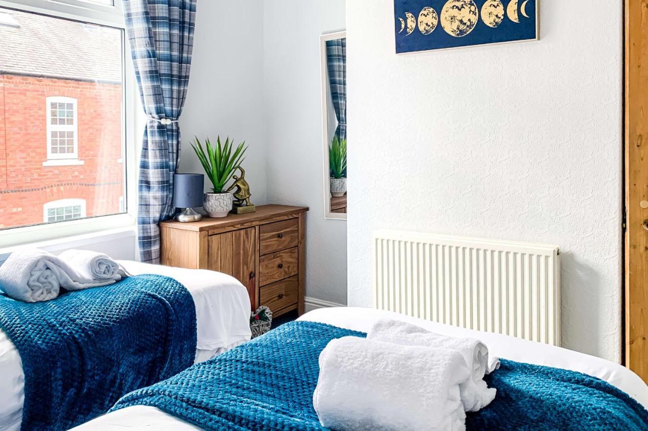 The Knavesmire - Quaint Victorian With Free Parking * York