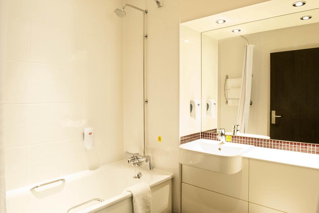 Premier Inn York North
