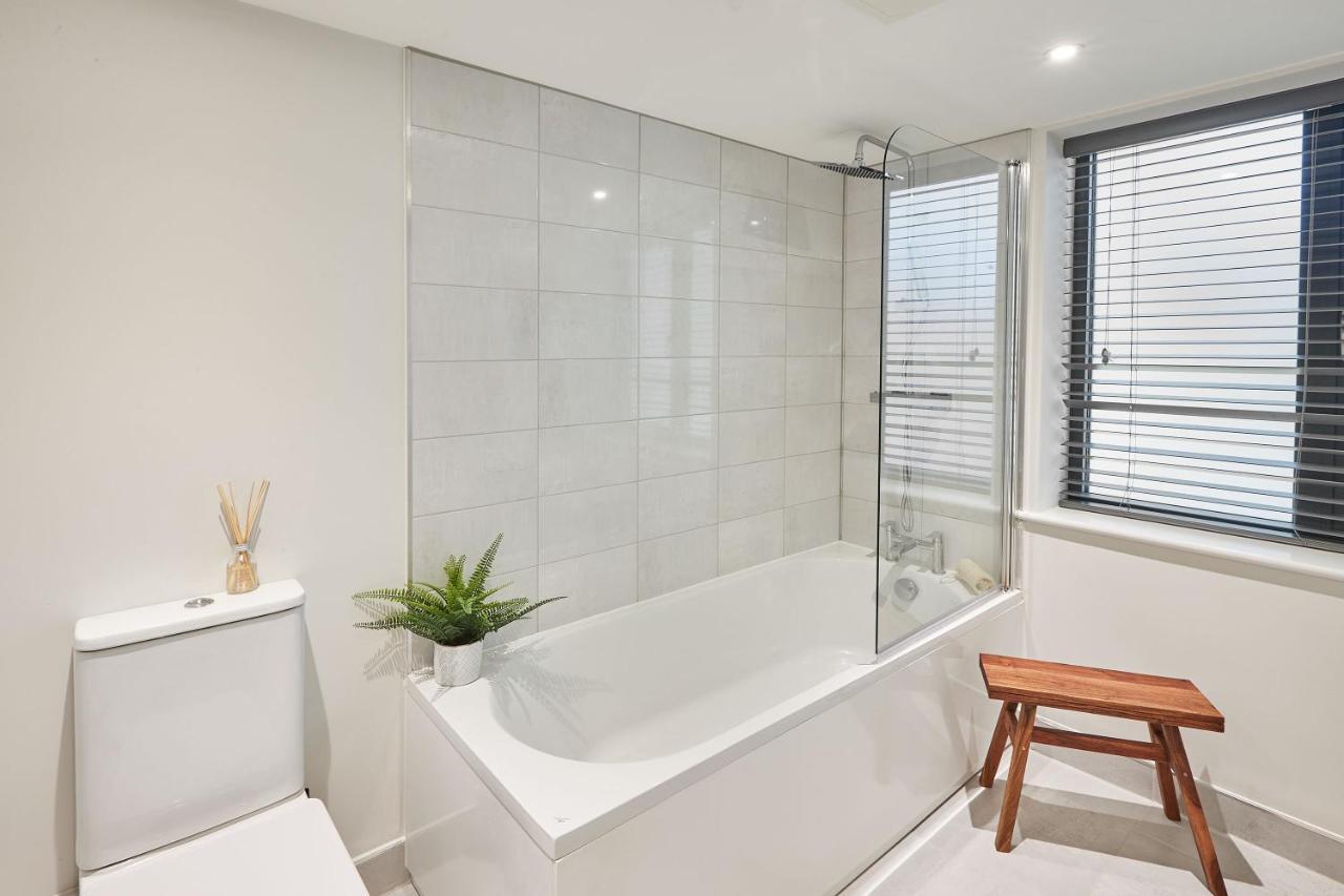 Host & - St Johns Mews Apartment *