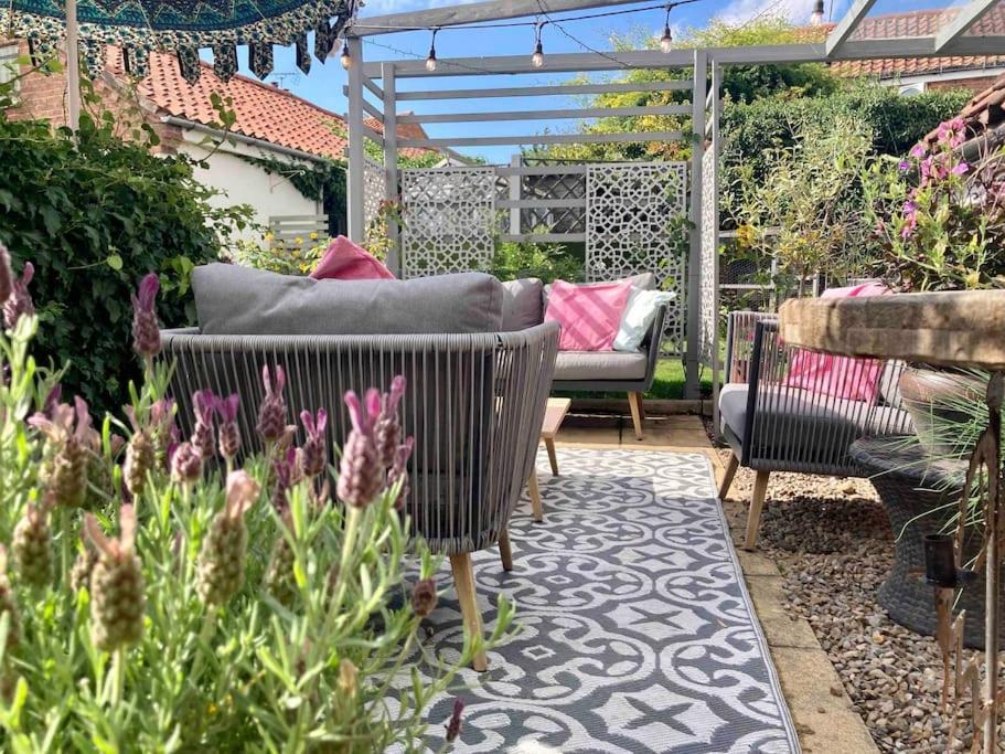 Farmhouse , Quirky 3/4bed Period With Hot Tub Holiday home *