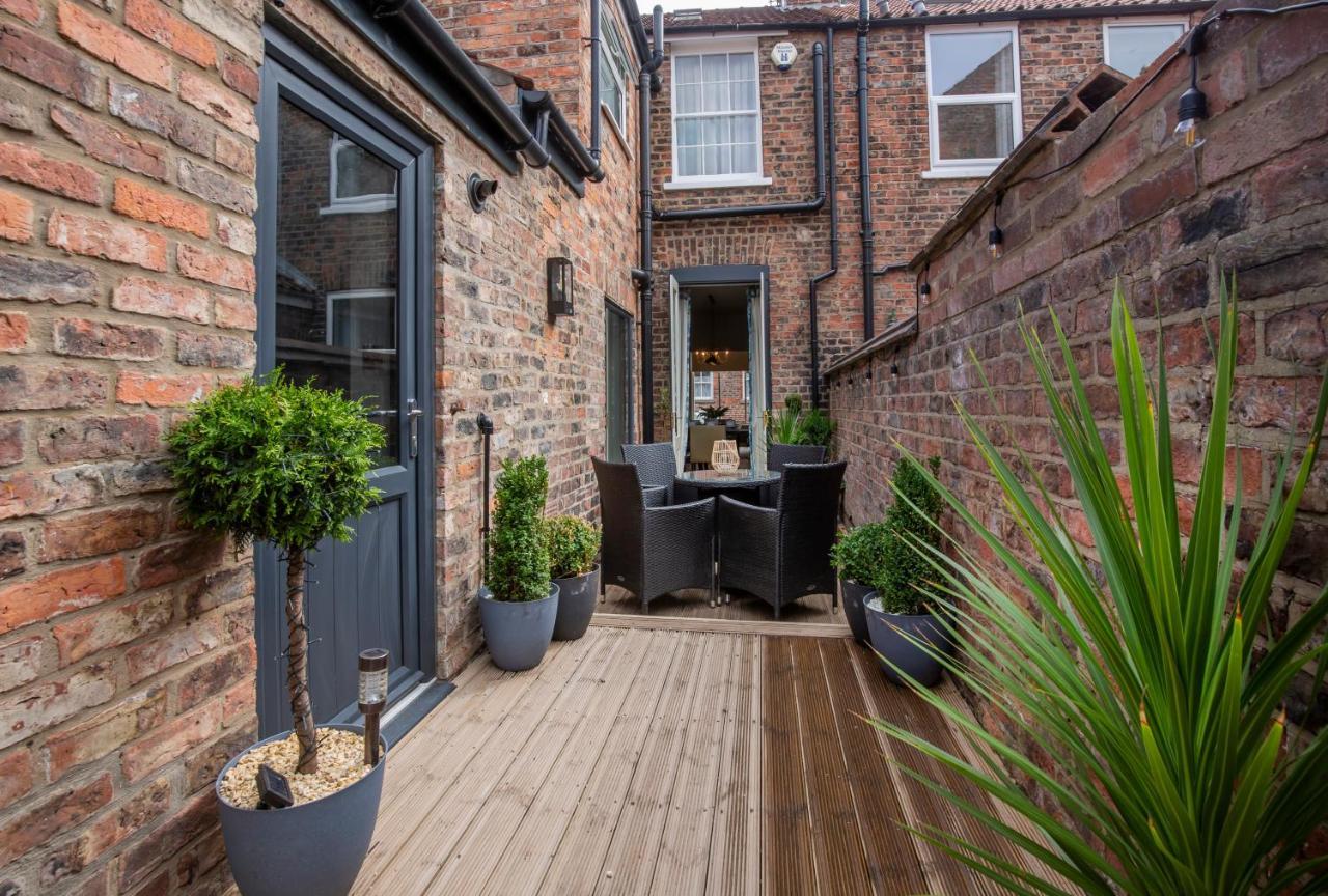 No. 4 George Street * York