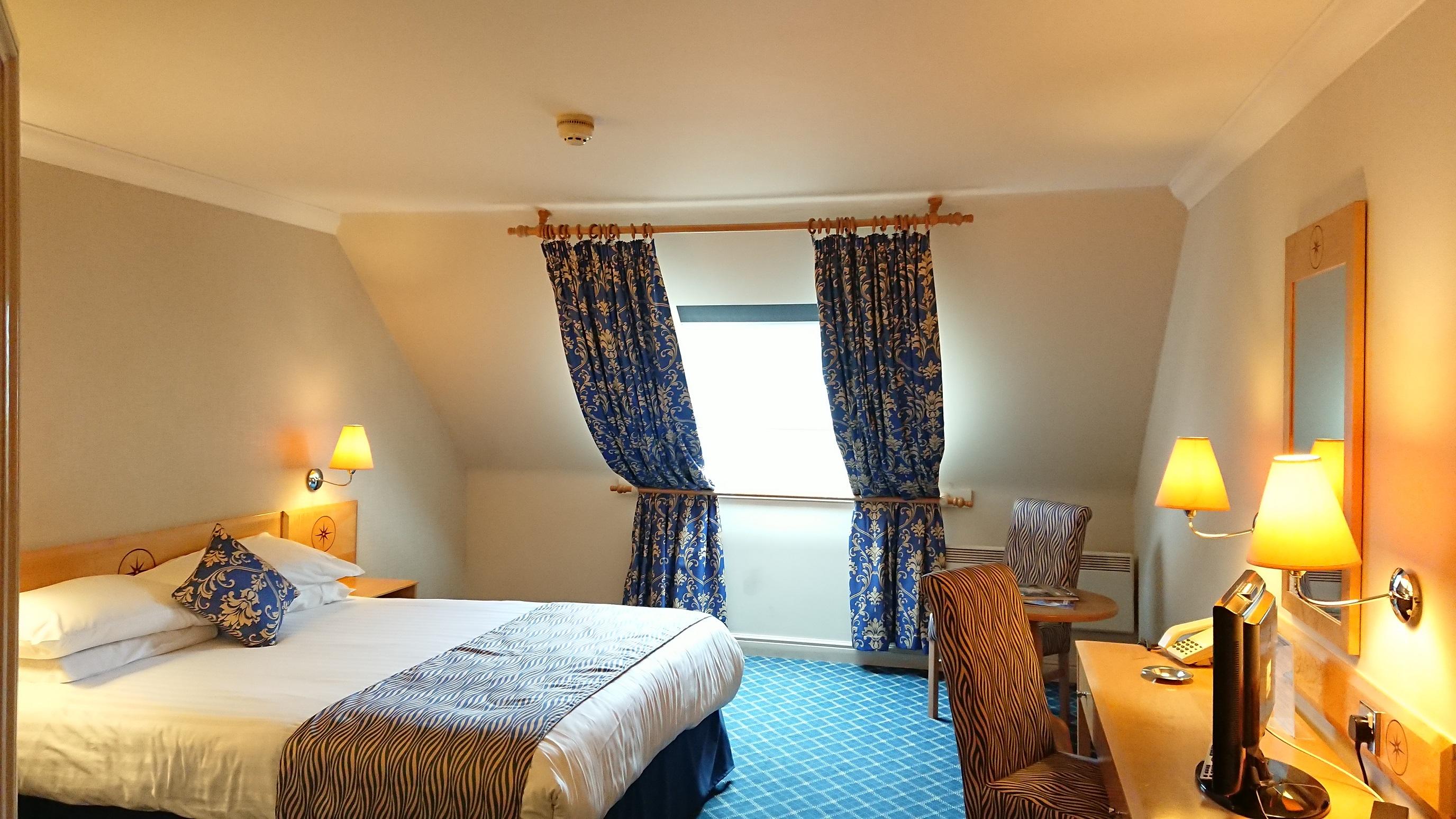 Hotel The Queens