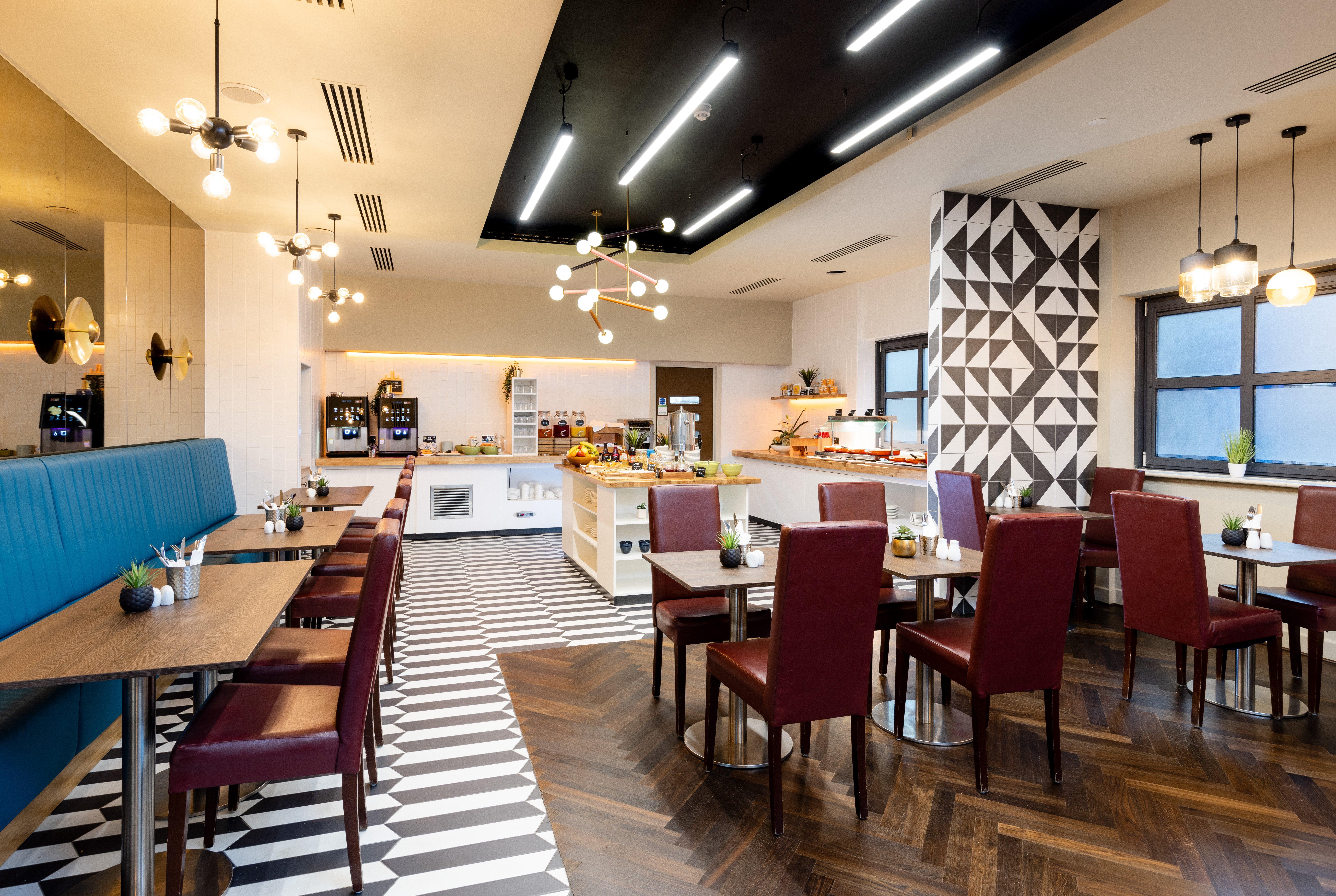 Centre By Ihg 4*