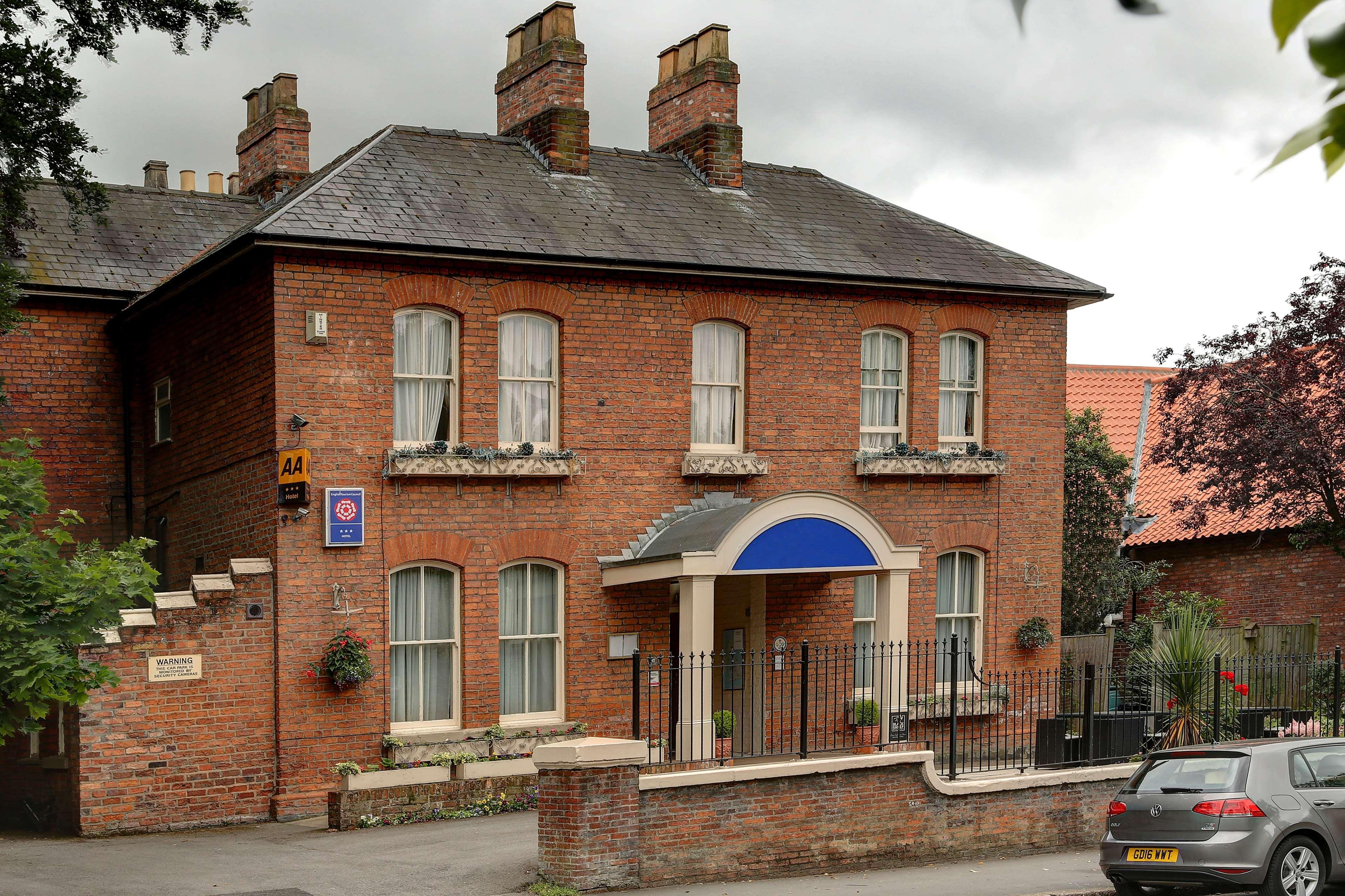 Hotel Western Kilima York