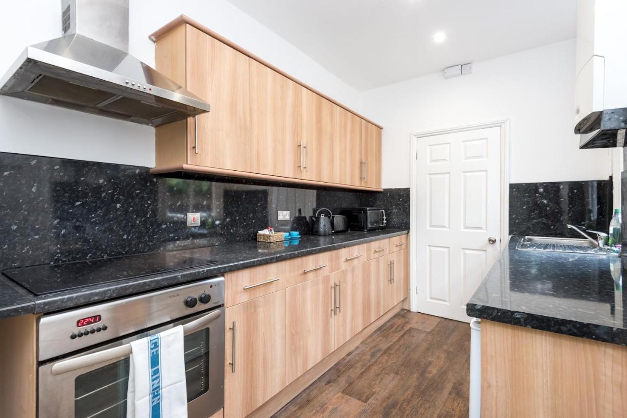 Bright, Beautiful Flat With Garden - Pass The Keys *