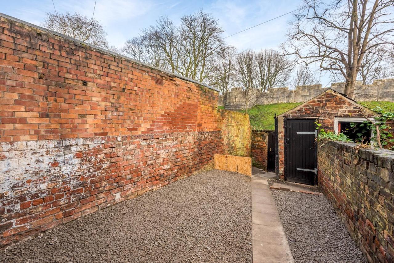 Bright, Beautiful Flat With Garden - Pass The Keys