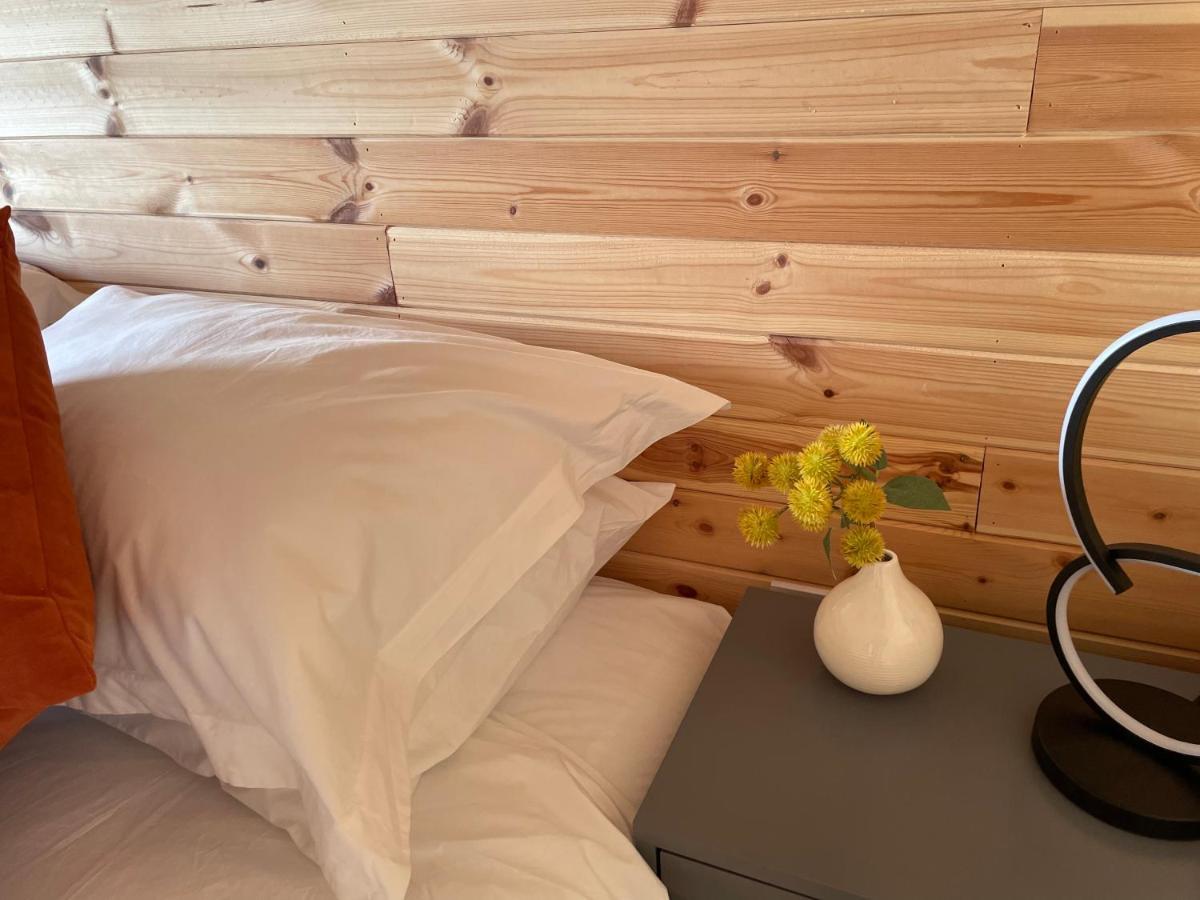 Campsite Little Meadow Pods With Hot Tub York