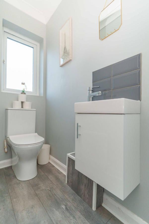 Huntington House With Free Off Road Parking Holiday home York