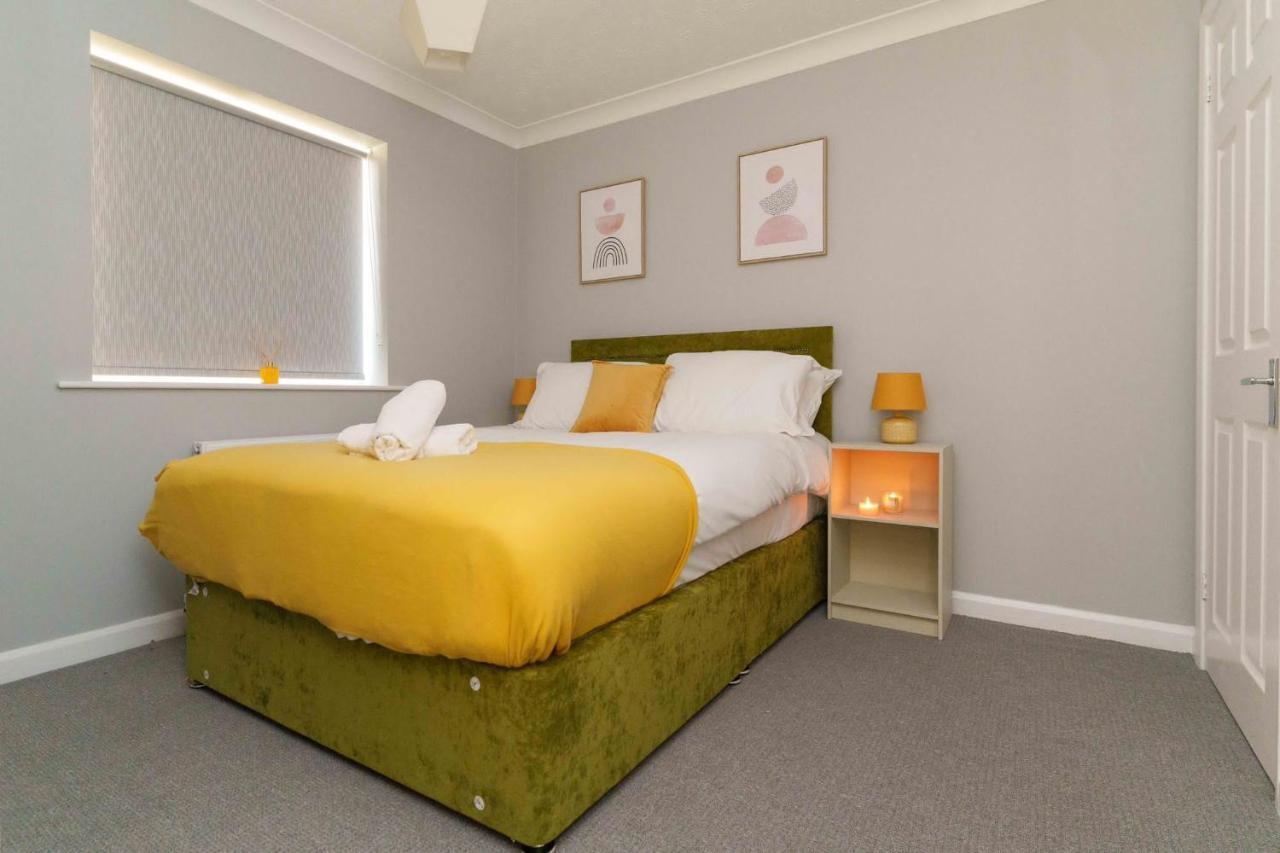 Huntington House With Free Off Road Parking Holiday home York