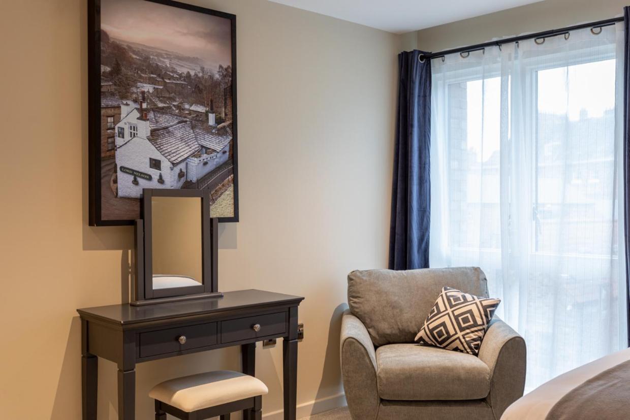 Luxury 2 Bedroom With Free Parking In The Heart Of Apartment York