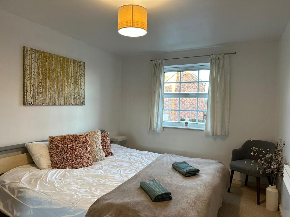 Apartment Gorgeous + Attentive Host + Free Parking *