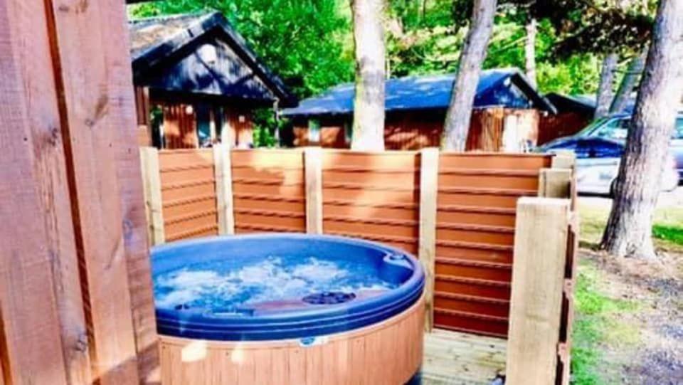 Beech 6 Hot Tub