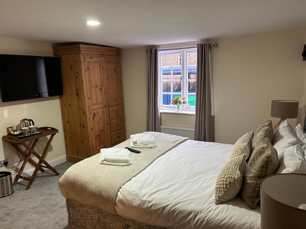 Bay Horse Inn *