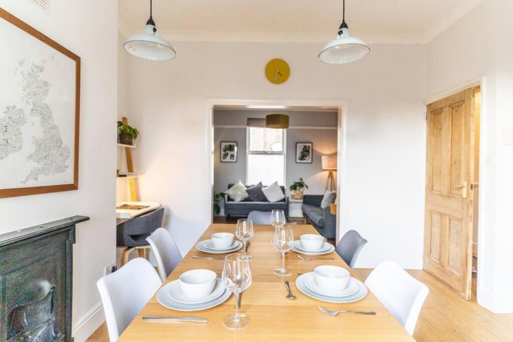 Spacious 3 Bedroom House Holiday home York