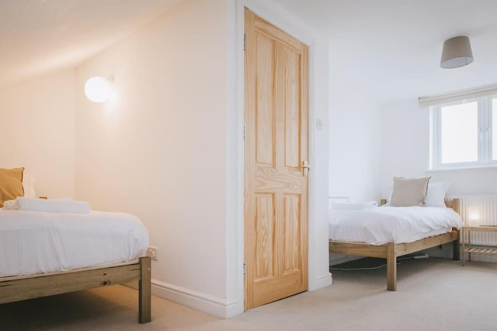 Spacious 3 Bedroom House * York