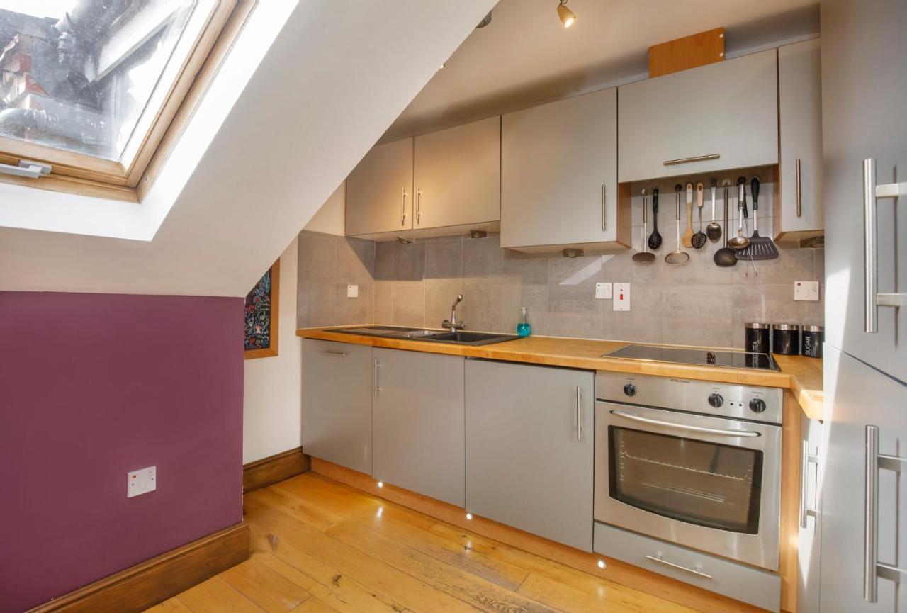 Centre Riverside Apartment-central Location Apartment